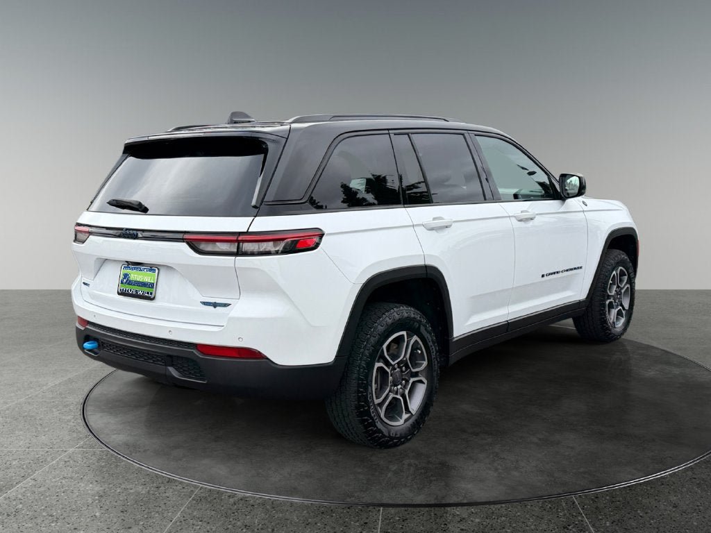 Used 2022 Jeep Grand Cherokee Trailhawk 4xe AWD/4WD image 9