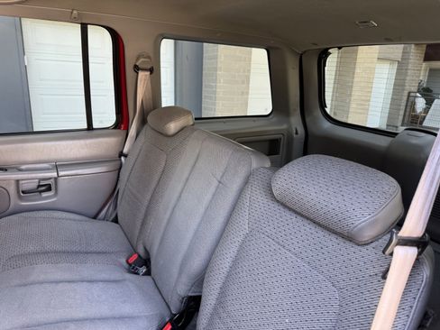 Used 2000 Ford Explorer XLS AWD/4WD image 20