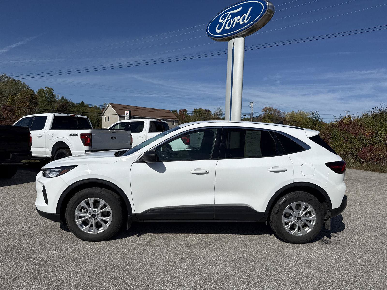 Used 2023 Ford Escape Active AWD/4WD image 4