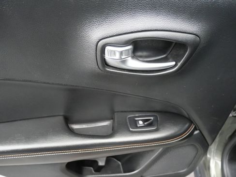 Used 2021 Jeep Compass Latitude image 22