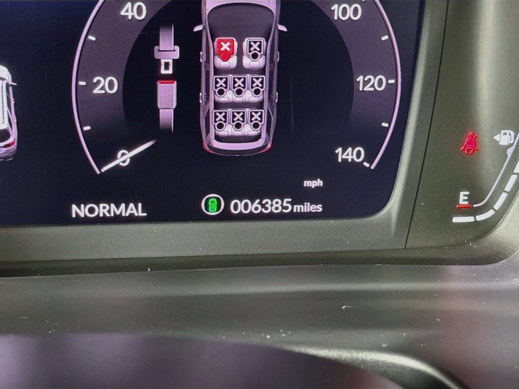 Used 2026 Honda Pilot Elite image 12