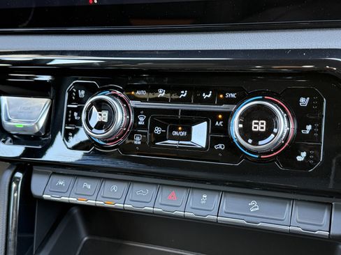 New 2026 GMC Sierra 1500 AT4 w/ Technology Package image 32