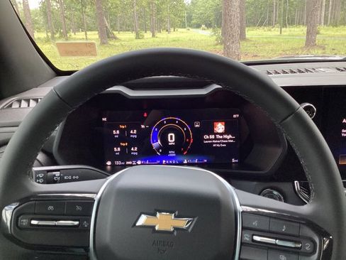 New 2025 Chevrolet Colorado W/T w/ WT Custom Package image 19