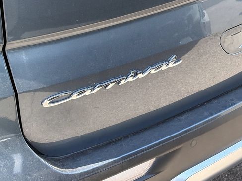 Used 2022 Kia Carnival SX Prestige FWD image 10