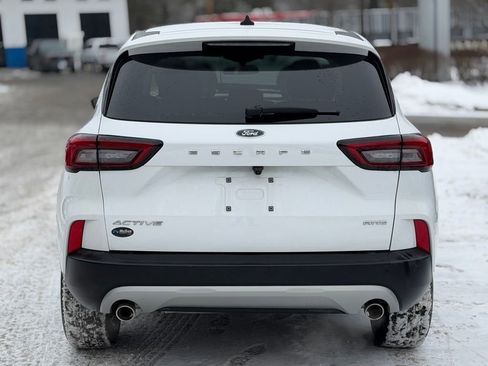 Used 2023 Ford Escape Active image 4