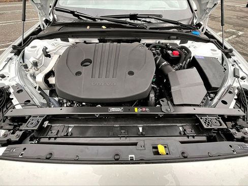 New 2026 Volvo V60 B5 Cross Country Ultra w/ Climate Package image 12