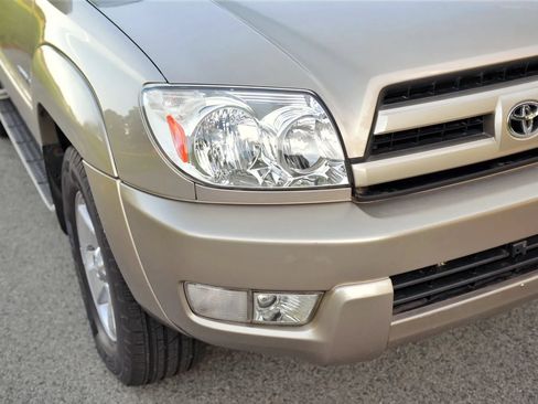 Used 2004 Toyota 4Runner Limited AWD/4WD image 25