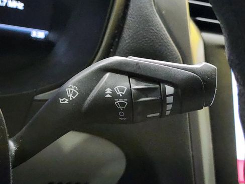 Used 2018 Ford Fusion SE w/ Fusion SE Technology Package image 18