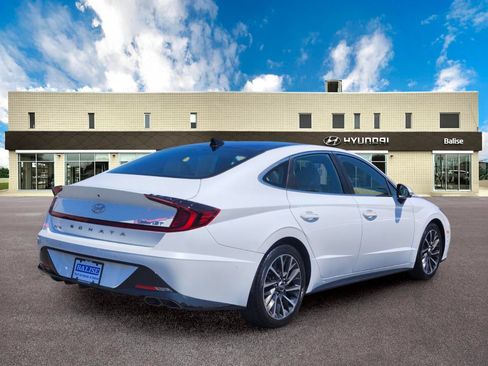 Used 2020 Hyundai Sonata Limited FWD image 3