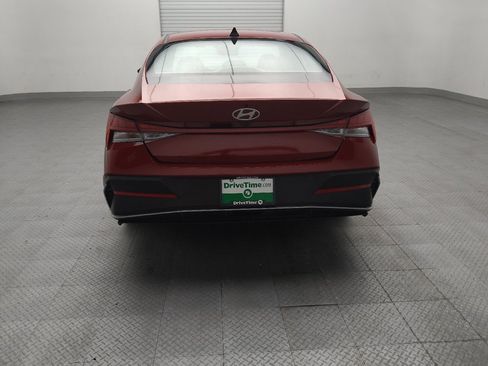 Used 2025 Hyundai Elantra SEL FWD image 6