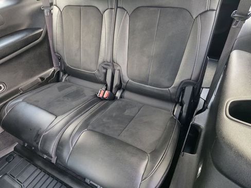Used 2023 Jeep Grand Cherokee L Laredo RWD image 24