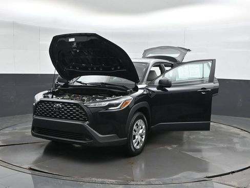 Used 2024 Toyota Corolla Cross L AWD/4WD image 55
