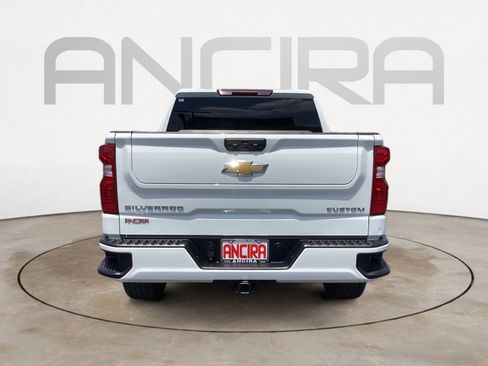 Used 2024 Chevrolet Silverado 1500 Custom RWD image 9