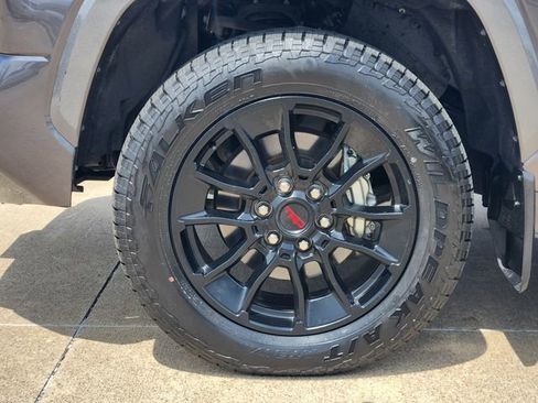 Used 2024 Toyota Tundra Limited w/ Power Package AWD/4WD image 8