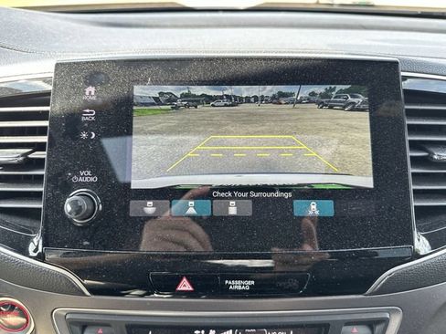 Used 2024 Honda Passport EX-L image 25
