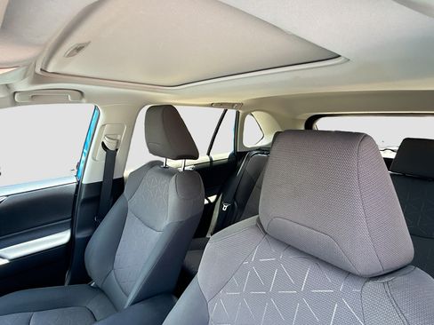 Used 2019 Toyota RAV4 XLE FWD image 26