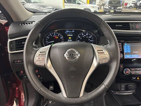 Used 2016 Nissan Rogue AWD image 21