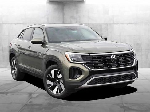 Certified 2026 Volkswagen Atlas Cross Sport SE AWD/4WD image 2