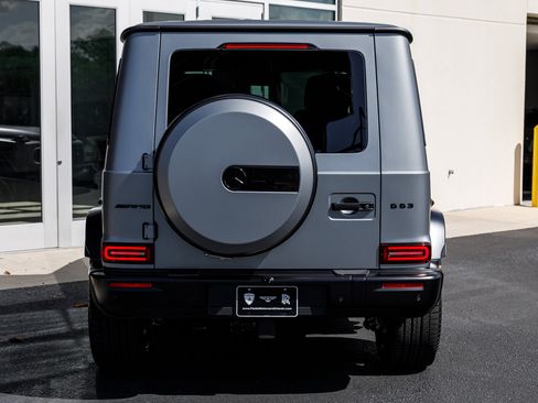 Used 2025 Mercedes-Benz G 63 AMG 4MATIC image 12