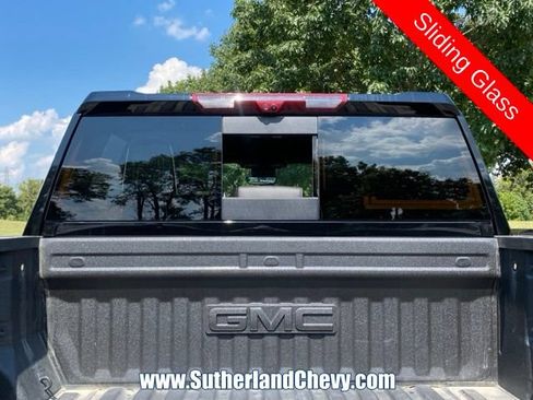 Used 2025 GMC Sierra 2500 AT4X AWD/4WD image 23
