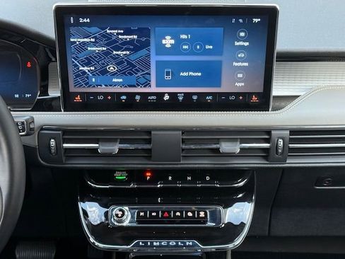 Used 2024 Lincoln Corsair AWD image 18