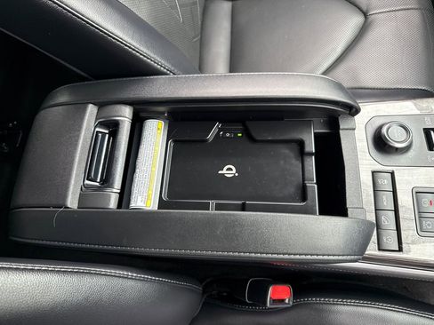 Used 2022 Toyota Highlander Platinum AWD/4WD image 16