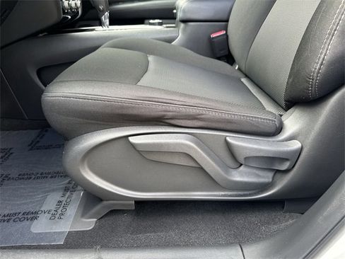 Used 2020 Nissan Pathfinder S image 28