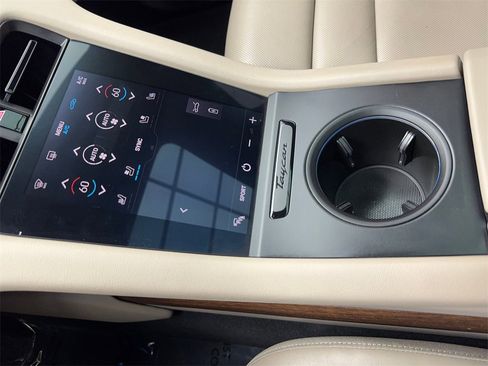 Used 2023 Porsche Taycan w/ Premium Package image 33