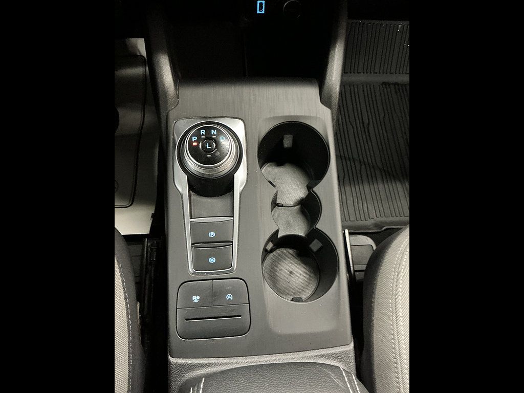 Used 2020 Ford Escape SE FWD image 16