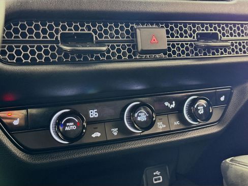 Used 2025 Honda HR-V Sport image 10