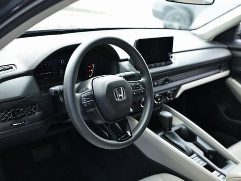 Used 2023 Honda Accord LX image 17