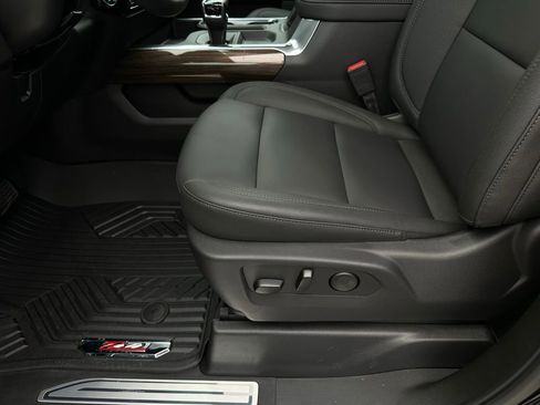 New 2026 Chevrolet Silverado 1500 RST w/ RST All Star Premium Package AWD/4WD image 11
