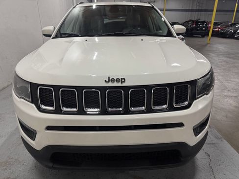 Used 2019 Jeep Compass Latitude w/ Popular Equipment Group image 4