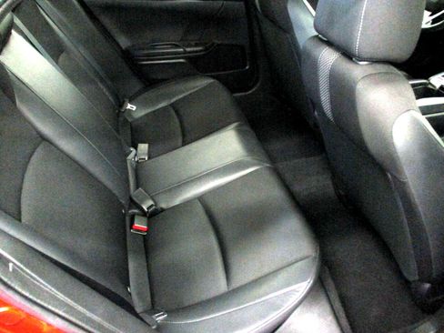 Used 2020 Honda Civic Sport image 11