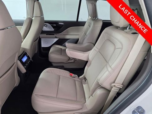 Used 2024 Lincoln Aviator Reserve w/ Equipment Group 201A AWD/4WD image 14