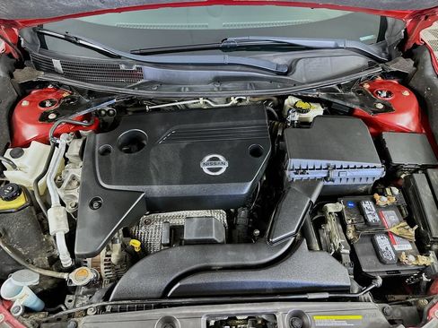 Used 2013 Nissan Altima 2.5 S FWD image 34