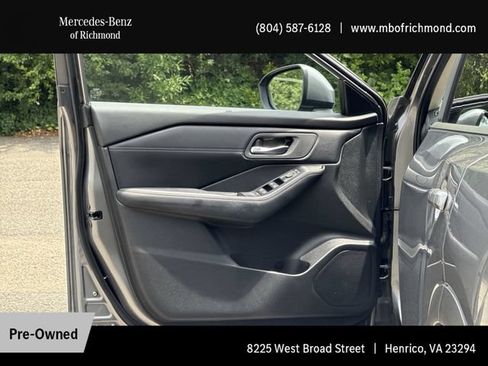 Used 2025 Nissan Rogue SV w/ SV Premium Package AWD/4WD image 14