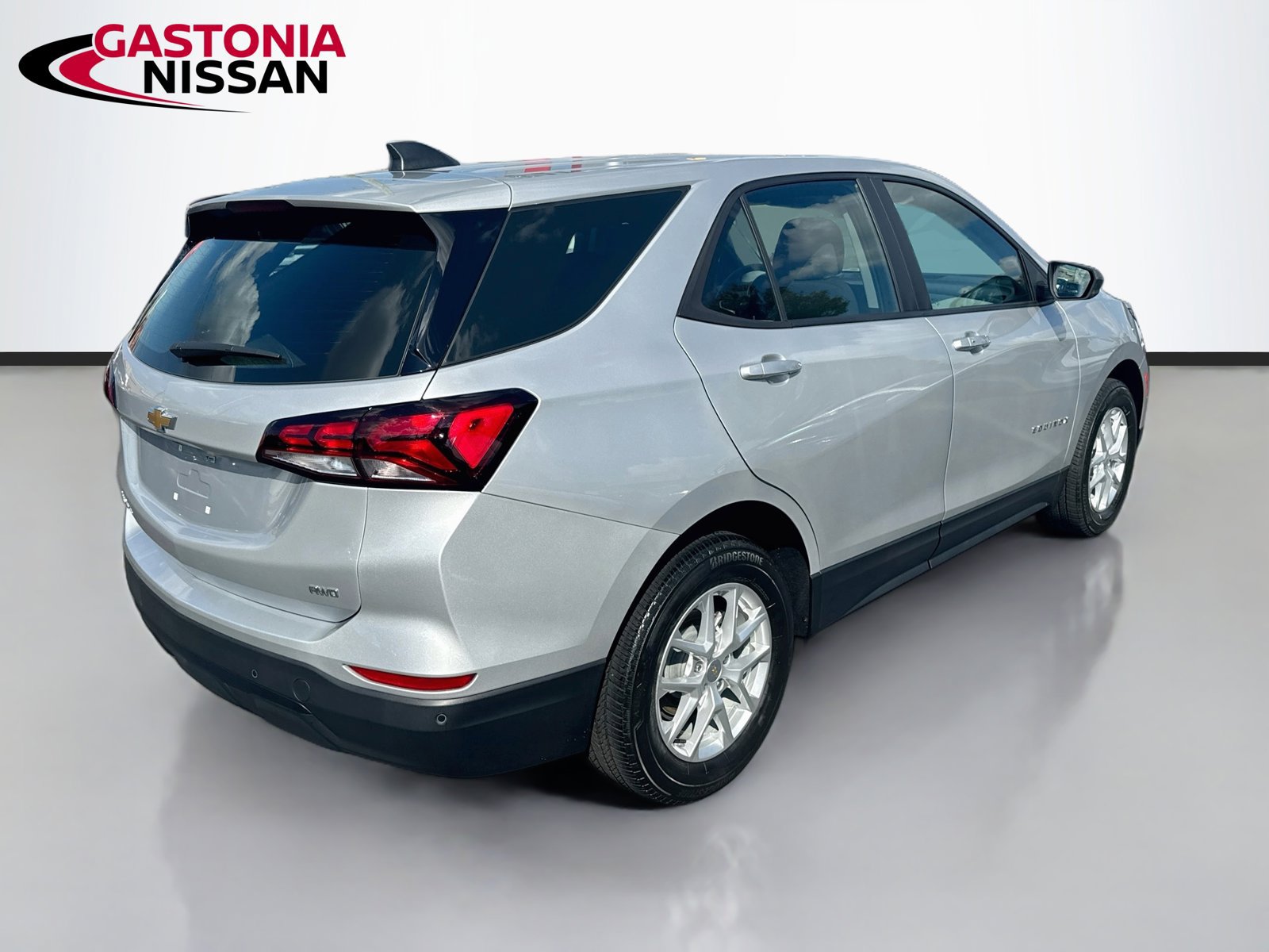 Used 2022 Chevrolet Equinox LS AWD/4WD image 9