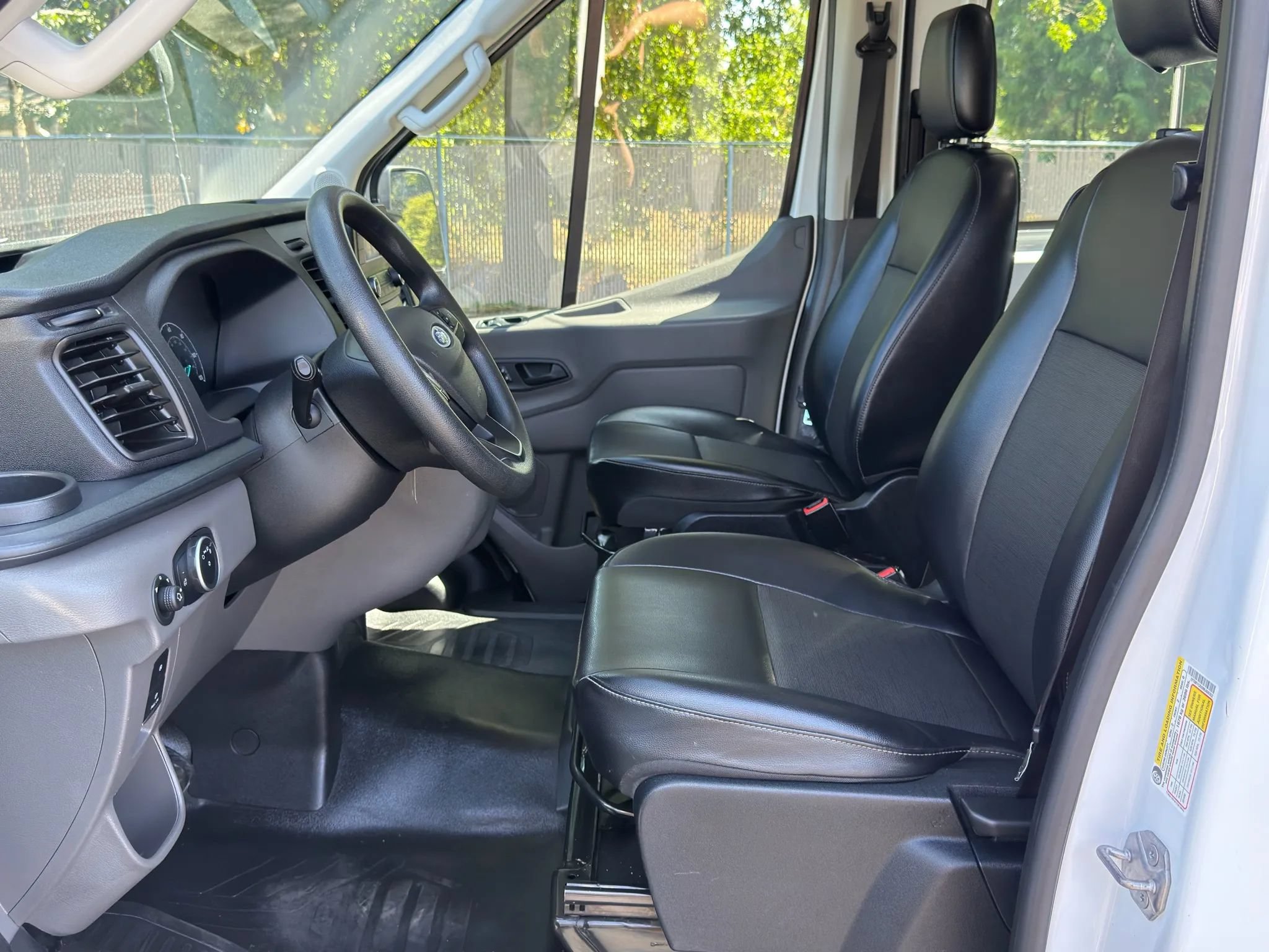 Used 2021 Ford Transit 250 Medium Roof RWD image 19