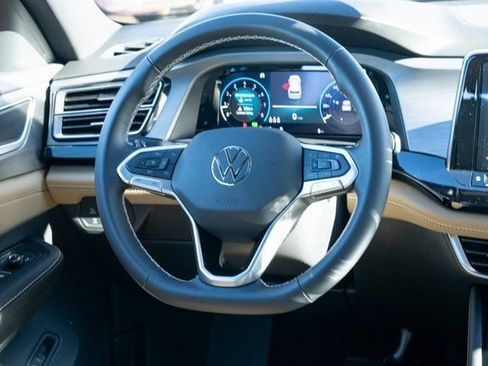 New 2026 Volkswagen Atlas Cross Sport SE image 31