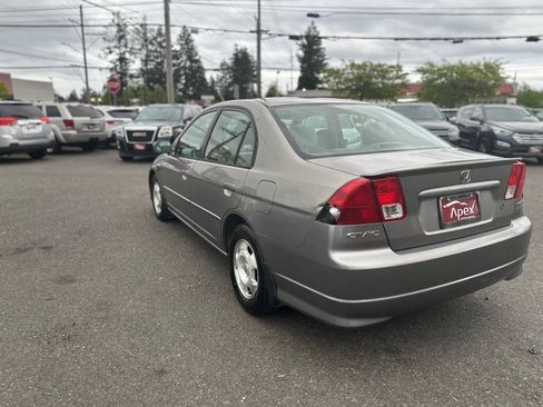 Used 2005 Honda Civic Hybrid Sedan image 9