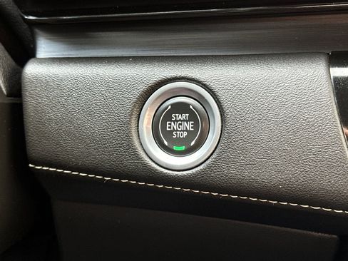 Used 2022 Cadillac Escalade ESV Luxury image 23