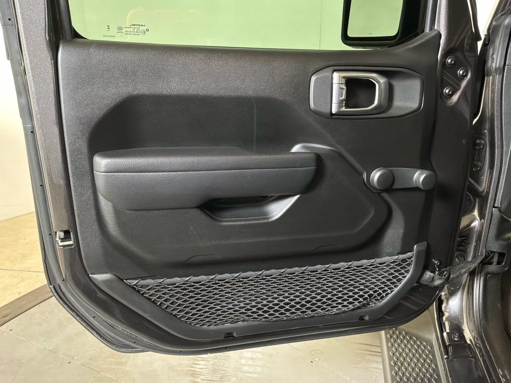 Used 2024 Jeep Wrangler Sport AWD/4WD image 14