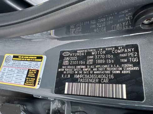 New 2025 Hyundai Venue SEL image 24