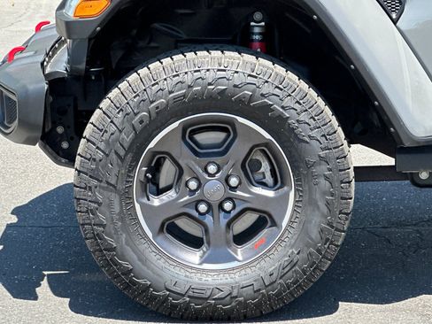 Used 2022 Jeep Gladiator Rubicon w/ Trailer Tow Package AWD/4WD image 25