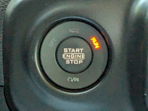 Used 2022 Jeep Gladiator Mojave image 30