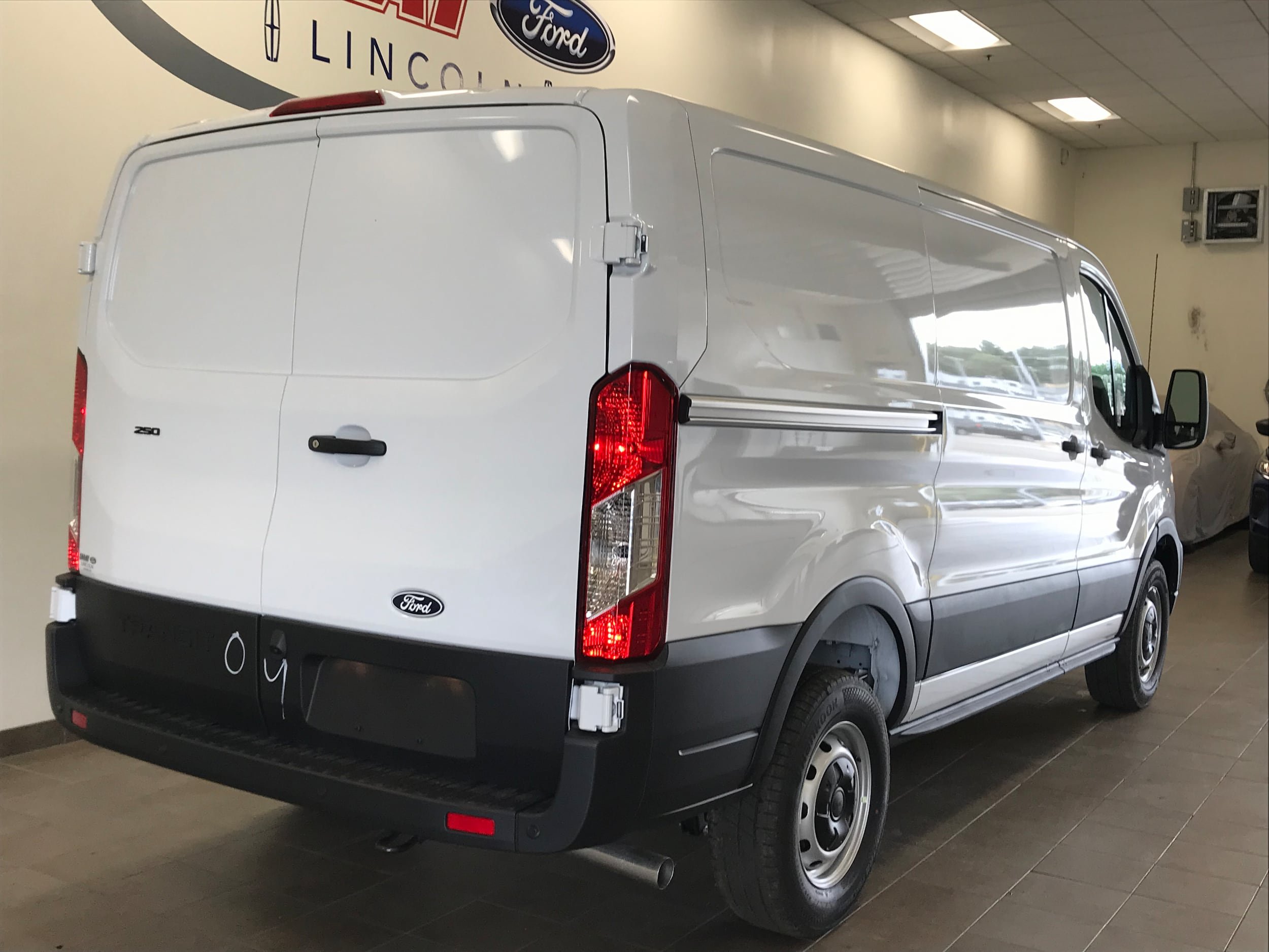 New 2027 Ford Transit 250 Low Roof RWD image 8