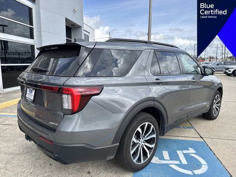 Certified 2025 Ford Explorer ST-Line AWD/4WD image 11