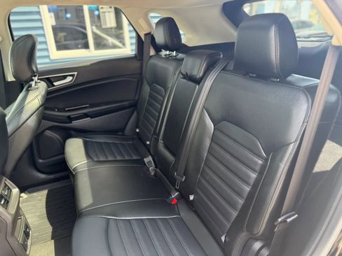 Used 2016 Ford Edge SEL w/ Equipment Group 201A AWD/4WD image 34