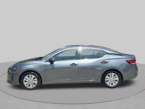 Used 2025 Nissan Sentra S FWD image 2